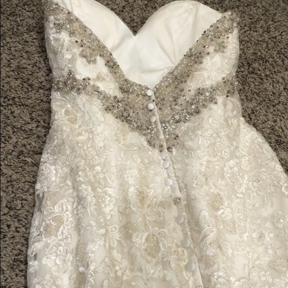 Allure Bridals Wedding Gown Ivory Rhinestone Beaded Pearl Floral Lace 9051 - Picture 11 of 12